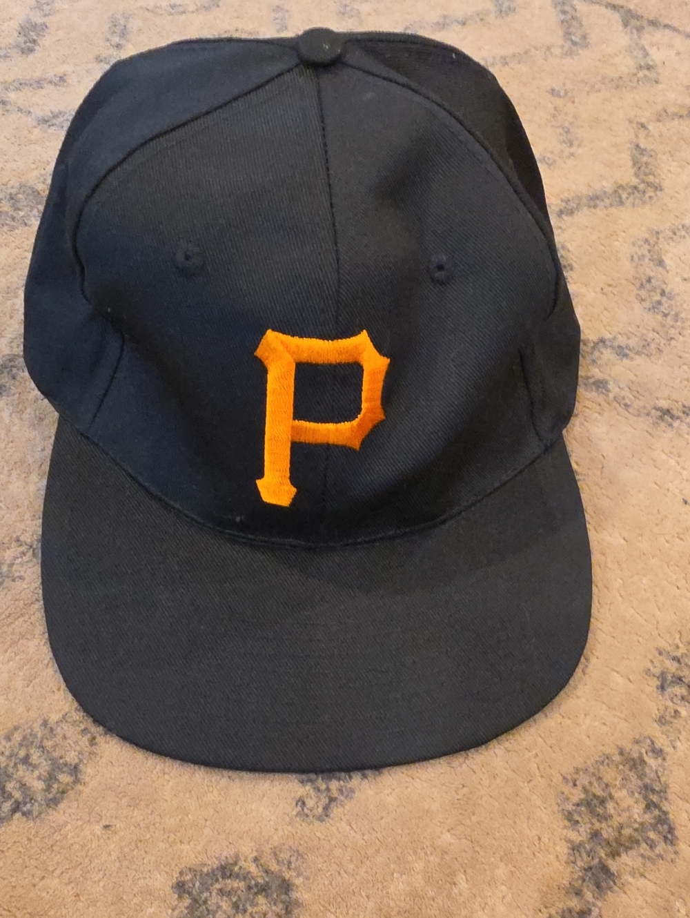 Vintage 90's PIRATES hat